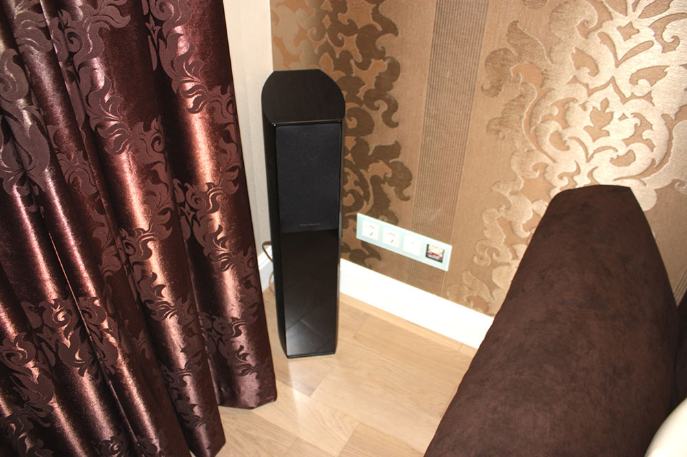 Домашний кинотеатр в жилой квартире